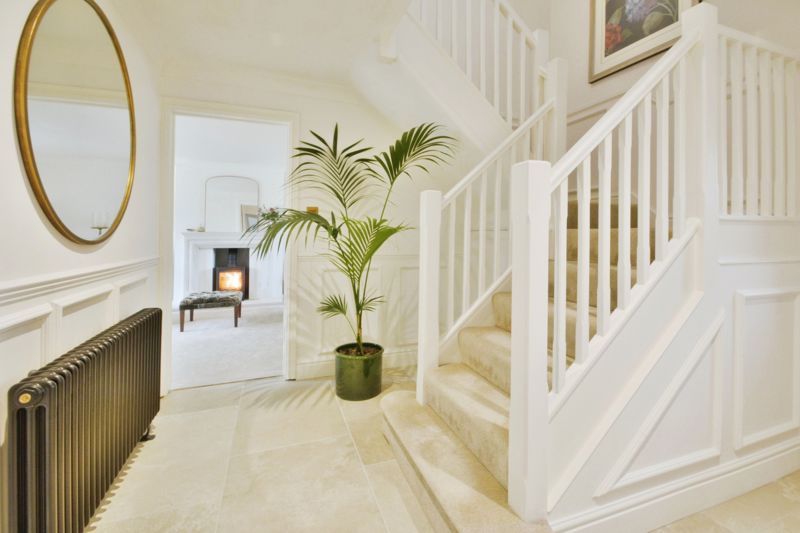 Entrance hall- click for photo gallery